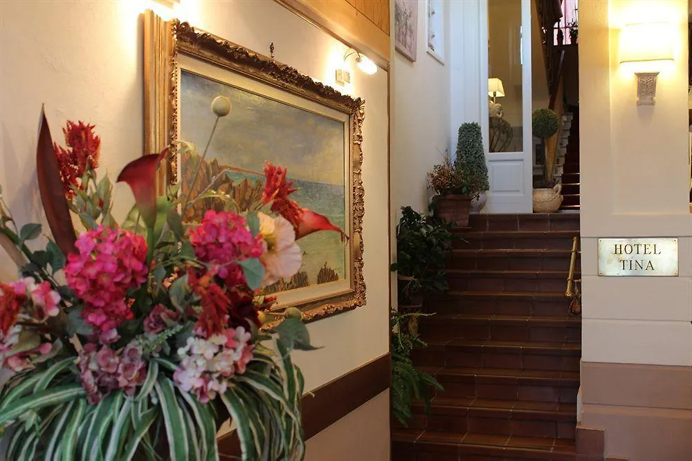 Hotel Tina Diano Marina 2*,  Italia