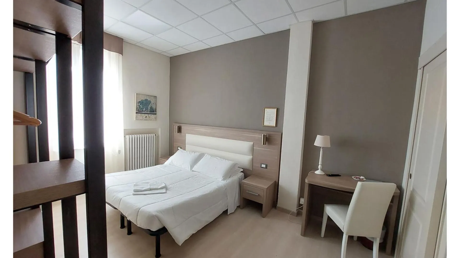 **  Hotel Tina Diano Marina Italia
