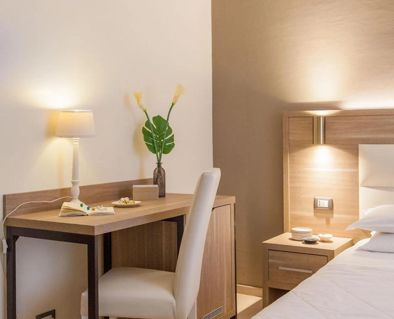 Hotel Tina Diano Marina